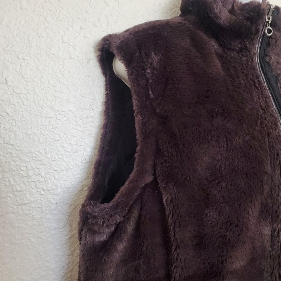 Casual Identity Reversible Vest Faux Fur Chocolate Brown (XL) - Picture 5 of 16